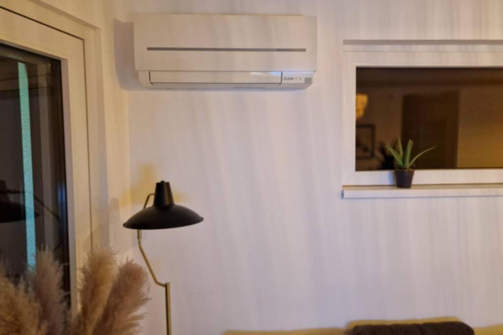 Suite Prestige Logement Neuf Avec Spa Et Ecran De Cinema En Rez De Jardin Colmar Extérieur photo