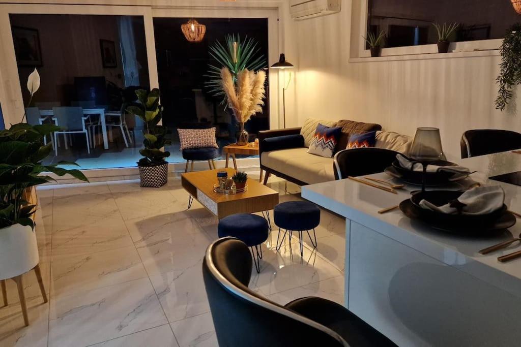 Suite Prestige Logement Neuf Avec Spa Et Ecran De Cinema En Rez De Jardin Colmar Extérieur photo