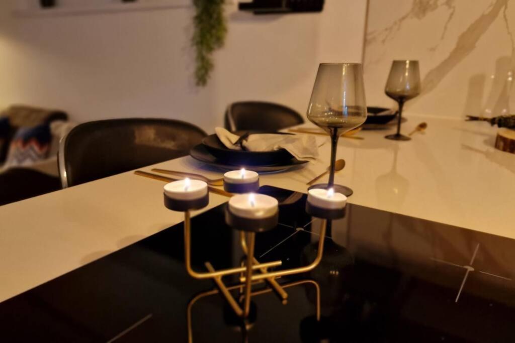 Suite Prestige Logement Neuf Avec Spa Et Ecran De Cinema En Rez De Jardin Colmar Extérieur photo
