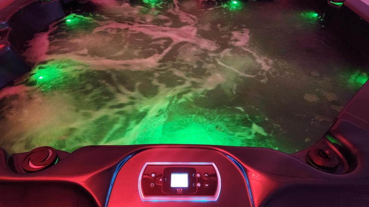 Suite Prestige Logement Neuf Avec Spa Et Ecran De Cinema En Rez De Jardin Colmar Extérieur photo